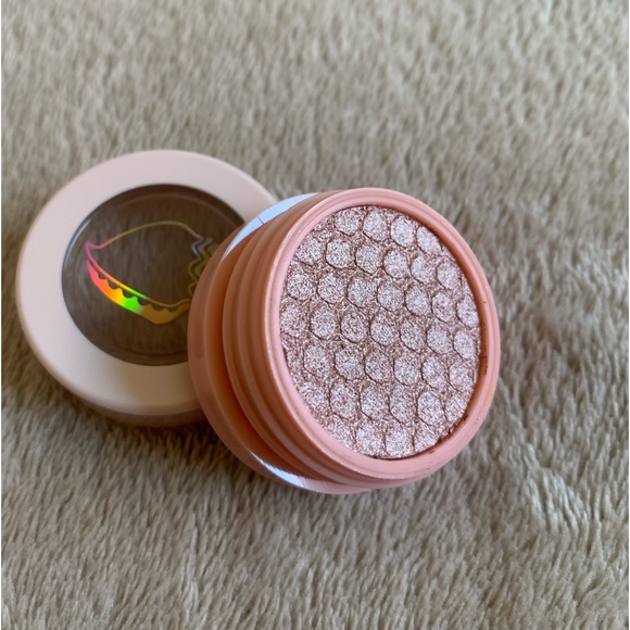 Colourpop Disney Princess Super Shock Eyeshadow in How Far I’ll Go Pocahontas - Picture 4 of 7